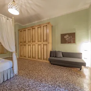 Lungarno Buozzi 7 Apartamento